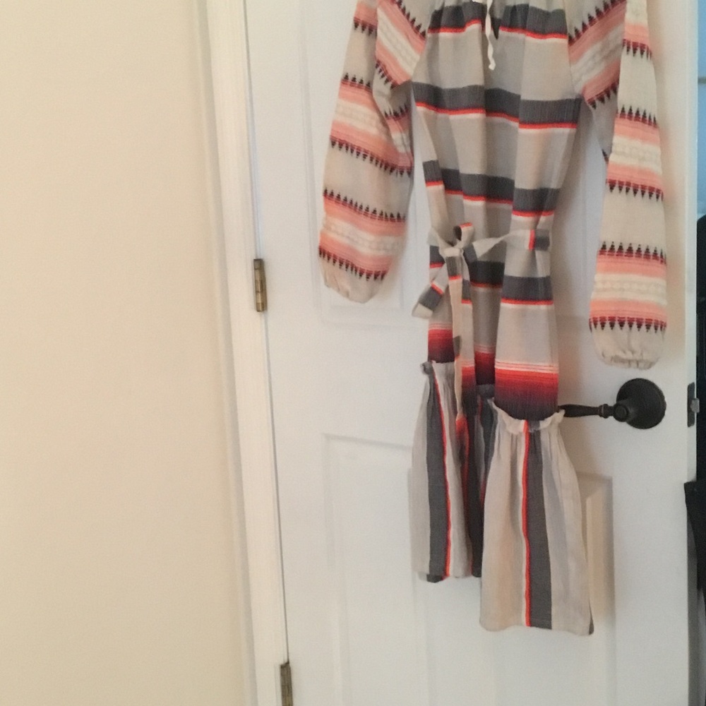Source Unknown Gray Striped Boho Dress with Coral Accents